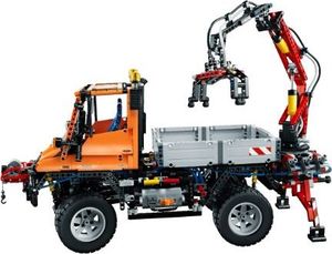 LEGO LEGO Technic 8110 - Unimog U400 2