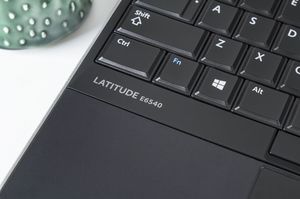 Laptop Dell Latitude E6540 4