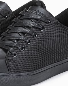 Ombre Buty męskie trampki T351 - czarne 42 5