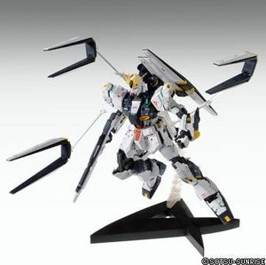 Figurka Figurka kolekcjonerska BANDAI MG 1/100 NU GUNDAM Ver. Ka 1