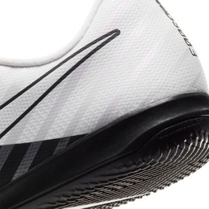 Nike Buty piłkarskie Nike Mercurial Vapor 13 Academy Mds IC Jr CJ1175 110 37 1/2 7
