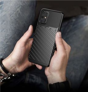 Etui SAMSUNG GALAXY S20 Pancerne Thunder czarne 10