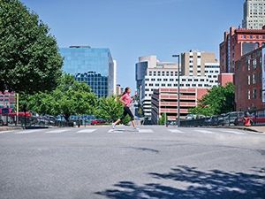 Smartband Garmin Garmin vvosport GPS fitness tracker, całodobowy pomiar tętna na nadgarstku, zintegrowany GPS, fabrycznie zainstalowana aplikacja do biegania,wyświetlacz dotykowy o wysokiej rozdzielczości, 010-01789-03 10