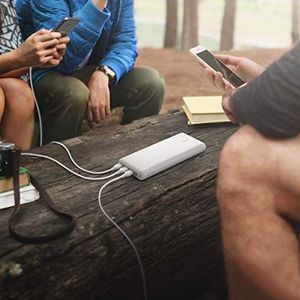 Powerbank Anker Anker PowerCore 26800 mAh Power Bank Zewnętrzna bateria z podwójnym portem ładowania, dwa razy szybsze ładowanie, 3 porty USB dla iPhone XR / XS / X / 8/7, iPada, Samsunga Galaxy i innych (biały) 4