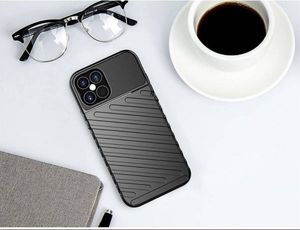 Etui IPHONE 12 PRO Pancerne Thunder Case czarne (92919) - om-49388 13