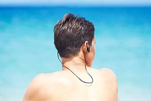 Słuchawki Sony Sony WF-SP900 True Wireless Sport Słuchawki (bezprzewodowe, wodoodporne IPX8, odporne na słoną wodę, Bluetooth, pamięć 4 GB) białe 7