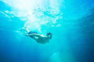 Słuchawki Sony Sony WF-SP900 True Wireless Sport Słuchawki (bezprzewodowe, wodoodporne IPX8, odporne na słoną wodę, Bluetooth, pamięć 4 GB) czarne 6