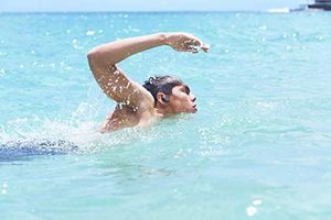 Słuchawki Sony Sony WF-SP900 True Wireless Sport Słuchawki (bezprzewodowe, wodoodporne IPX8, odporne na słoną wodę, Bluetooth, pamięć 4 GB) czarne 10