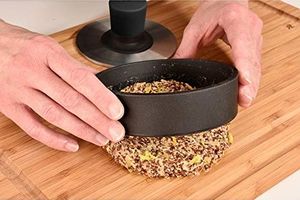 WMF WMF prasa do burgerów ze stali nierdzewnej 12,5 cm, prasa do pasztecików do równych pasztecików na pyszne hamburgery, cheeseburgery, wegańska prasa do burgerów, prasa do warzyw 2