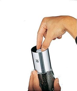 Młynek do przypraw WMF Zestaw młynek do soli i pieprzu WMF De Luxe, 2 sztuki, niewypełniony, 14 cm, stal nierdzewna Cromargan, szklany pojemnik, młynek ceramiczny, młynek do soli, pieprzu, papryczki chili 8