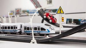 DK Tor samochodowy Kolejka Elektryczna 2w1  (11821-uniw) 4