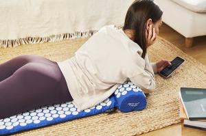 4fizjo Mata do akupresury z kolcami + poduszka 130x50 (niebiesko-biała) 7