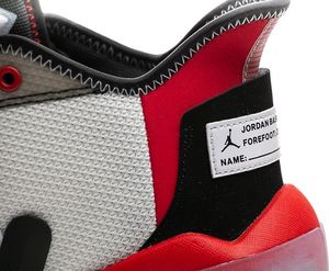 Jordan  Męskie buty do koszykówki Jordan React Elevation biel 47 6