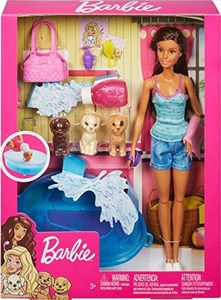 Mattel Barbie GDJ37 - zestaw do kąpieli dla psa, z lalką brunetką i trzema szczeniaczkami i akcesoriami, zabawki dla lalek od 3 lat 8