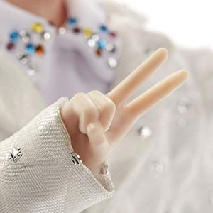 Mattel BTS Prestige Fashion Doll Jin zabawka kolekcjonerska K-Pop Merch (GKC98) 7