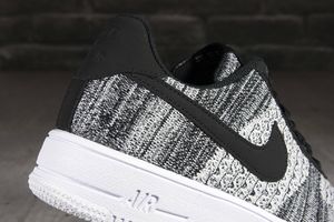 Nike Buty Nike Air Force 1 Flyknit 2.0 AV3042-001 41 2