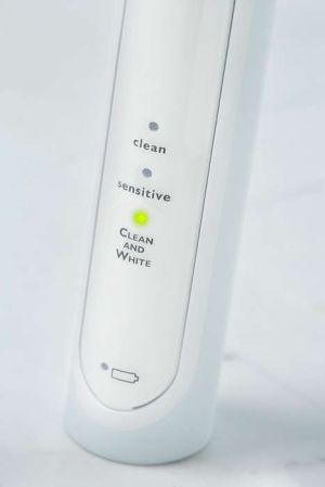 Szczoteczka Philips Szczoteczka elektryczna Sonicare HealthyWhite HX6730/33 12