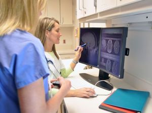 Ergotron Stojak biurkowy na 2 monitory do 24" Neo-Flex (33-396-085) 7