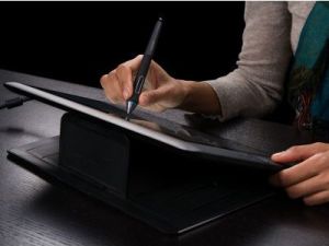 Tablet graficzny Wacom Cintiq 13HD (DTK-1300-1) 10