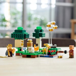 LEGO Minecraft Pasieka (21165) 2