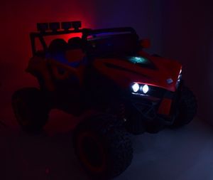 Super Toys MEGA AUTO CFORCE 4X4 , METALOWE AMORTYZATORY, FUNKCJA BUJANIA, KLIMATYZACJA MIĘKKIE KOŁA EVA, MIĘKKIE SIEDZENIE FULL OPCJA /XJL588 uniwersalny 32