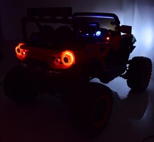 Super Toys MEGA AUTO CFORCE 4X4 , METALOWE AMORTYZATORY, FUNKCJA BUJANIA, KLIMATYZACJA MIĘKKIE KOŁA EVA, MIĘKKIE SIEDZENIE FULL OPCJA /XJL588 uniwersalny 36