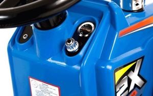 Super Toys NAJMOCNIEJSZY TRAKTOR Z ŁYŻKĄ I PILOTEM 12V DWIE PRĘDKOŚCI/1005A uniwersalny 16