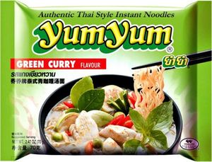 YumYum Makaron instant o smaku zielonego curry, ostry 70g - YumYum uniwersalny 1