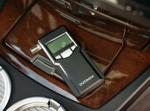 Alkomat Overmax AD-06 9