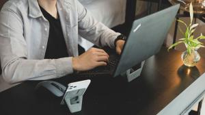 PowerCube FoldStand Laptop (DH0204GY/FSLPTP) 16