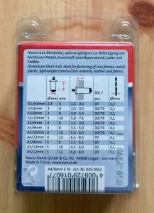 Novus Nity aluminiowe A4/8 NOVUS [70 szt.] 3