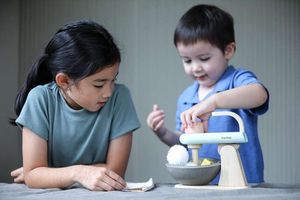 Plan Toys Drewniany mikser 8