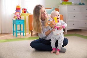 Tomy Lamaze Zawieszka szczeniaczek Pawełek TOMY 5