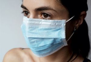 Kemer Maseczka ochronna 3-warstwowa kosmetyczna, jednorazowa - op. 50 sztuk uniwersalny 5