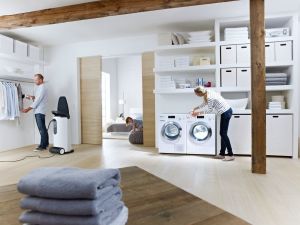 Miele Stacja Parowa FashionMaster B 2847 biała 9