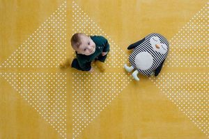 TODDLEKIND Mata do zabawy piankowa podłogowa Prettier Playmat Earth Mustard Flower 17