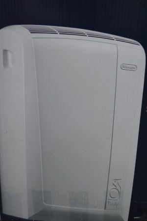 Klimatyzator DeLonghi biały (PAC N 81) 2