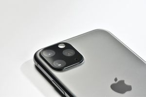 Hama HAMA SZKŁO OCHRONNE NA KAMERĘ IPHONE 11, CZARNE 3