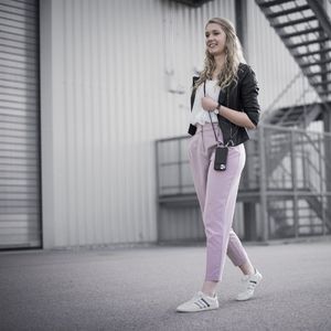 Hama FUTERAŁ GSM CROSS BODY Z LUSTERKIEM DO IPHONE X/XS, CZARNE 5