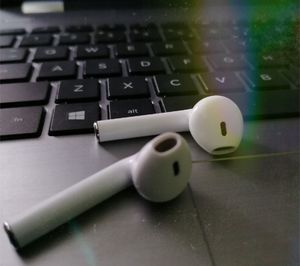 Słuchawki TWS Ear Pods 2 + Etui 13