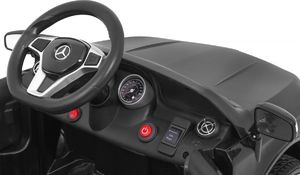 Pojazd Mercedes AMG GLA-45 Czarny 11