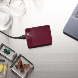 Dysk zewnętrzny HDD WD HDD 500 GB Czerwony (WDBWWM5000ABY-EESN) 4