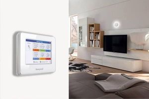 Honeywell THR99C3102 Zestaw Evohome: sterownik, podstawa z zasilaczem, 2 regulatory HR92, 2 zestawy adapterów, 2 podstawki 6