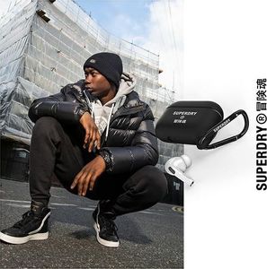 Superdry Etui ochronne Waterproof do AirPods Pro czarne 7