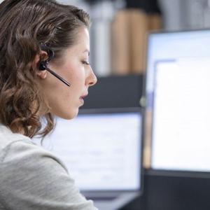 Słuchawki Poly Voyagre 5200 Office 1-Way Base  (212722-05) 3