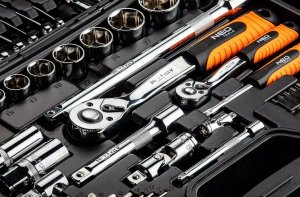 Zestaw narzędzi Neo 77 el. (08-915) 3