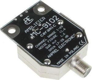Wzmacniacz antenowy MC-9102 2