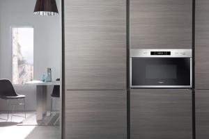 Kuchenka mikrofalowa Whirlpool AMW 440 IX 5