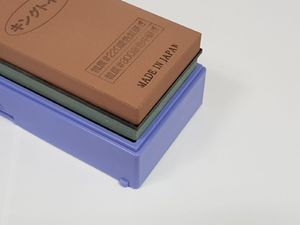 King Kamień wodny PB-05 Gradacja: 220/800 z podstawą uniwersalny 3