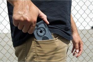 RokForm Uchwyt magnetyczny do samochodu + etui Rugged S do Galaxy Note 8 5